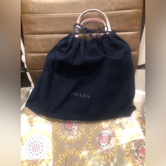 Prada Light Pink Small Sequin Mesh Tote with Matching Wristlet ๐ - Picture 14 of 16